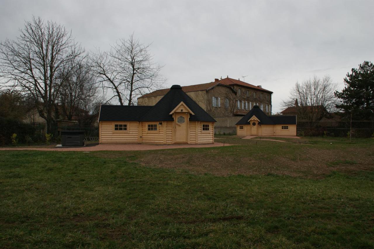 Les Cabanes Du Grand Nord Pradines  Εξωτερικό φωτογραφία