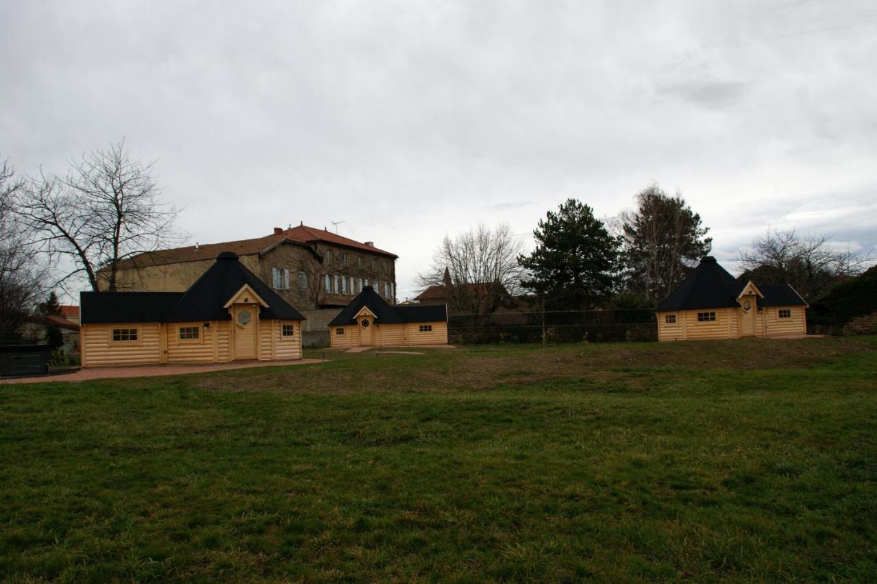 Les Cabanes Du Grand Nord Pradines  Εξωτερικό φωτογραφία
